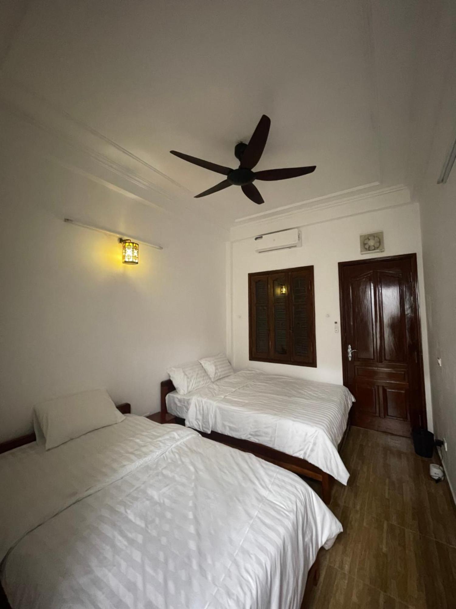 Agarwood Hostel Hanoi Buitenkant foto
